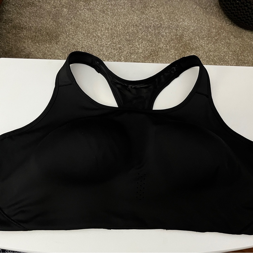 Avia 4x Black Racerback High-Impact Sports Bra padded cups